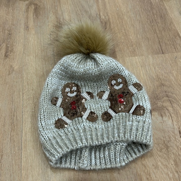 Gingerbread toque - Picture 1 of 4